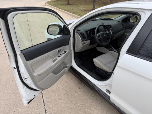 Used 2021 Mitsubishi Outlander Sport FWD image 16