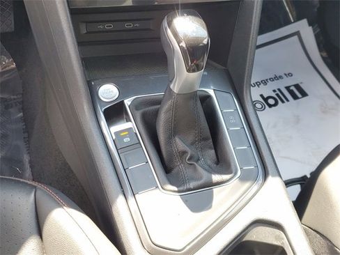 Used 2024 Volkswagen Tiguan Wolfsburg Edition image 27