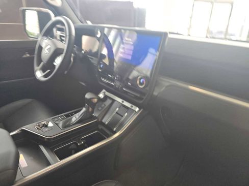 New 2026 Lexus GX 550 image 12