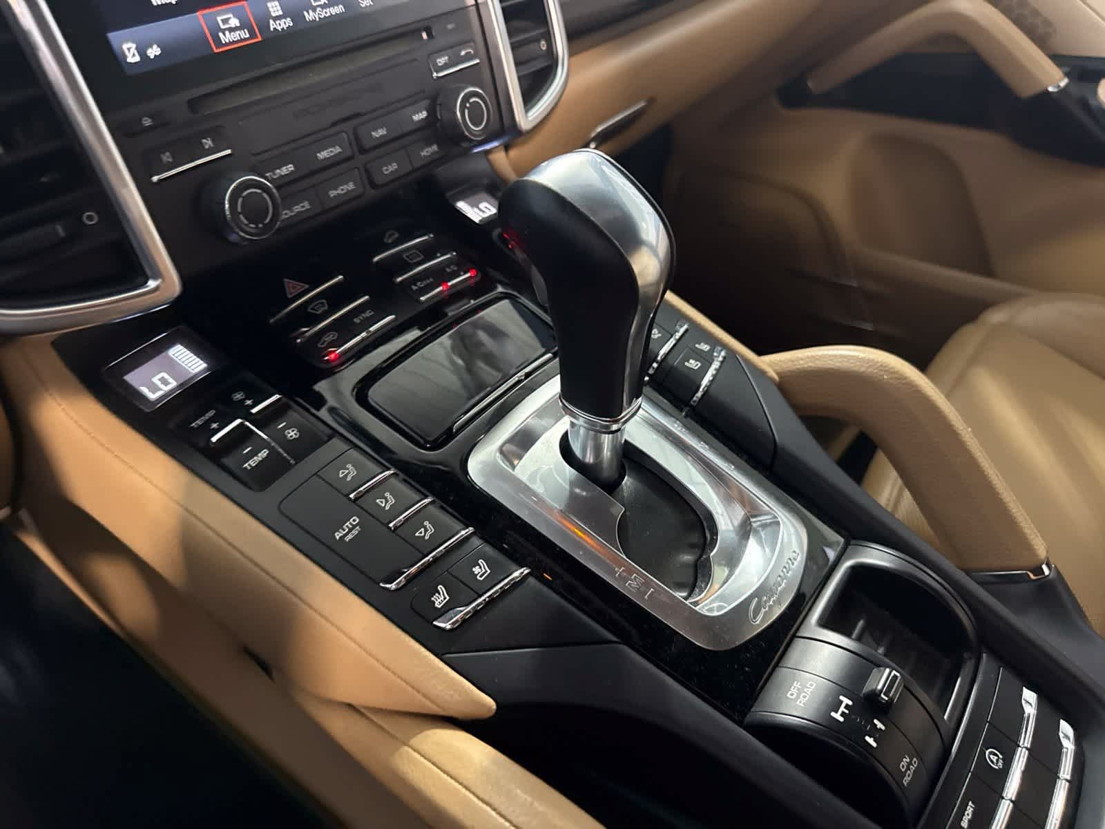 Used 2018 Porsche Cayenne AWD/4WD image 27