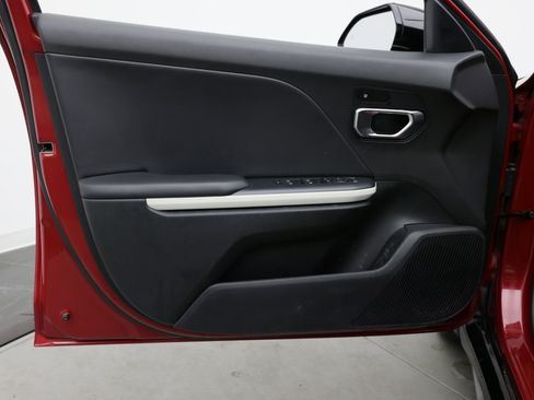 Used 2025 Kia K4 GT-Line FWD image 11