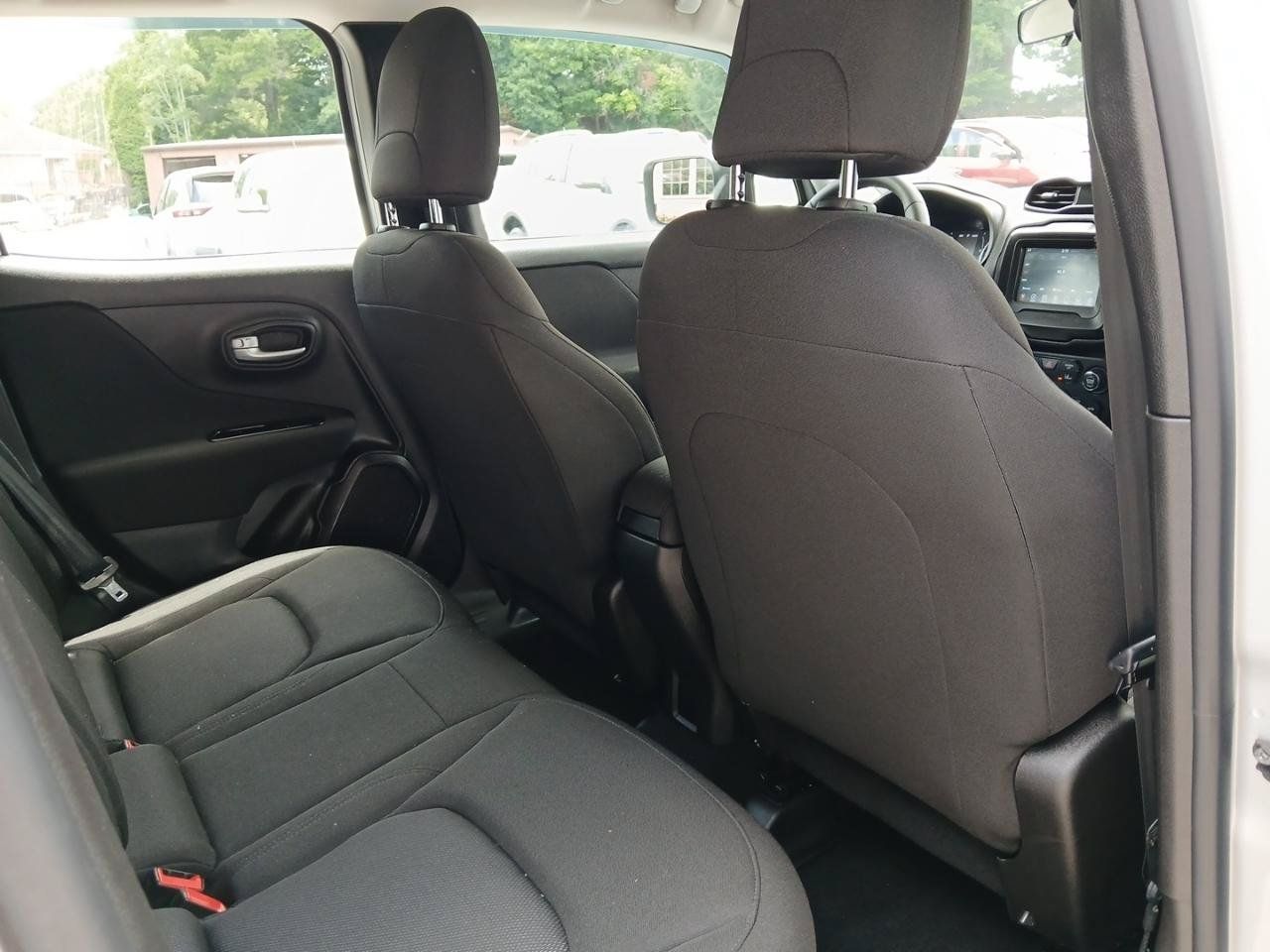 Used 2021 Jeep Renegade Sport FWD image 14
