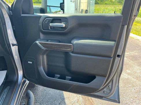 Used 2020 Chevrolet Silverado 1500 LT Trail Boss AWD/4WD image 23