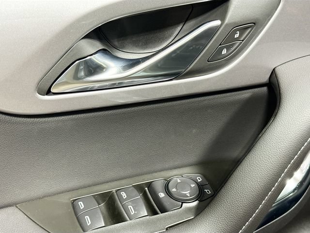 New 2026 Chevrolet Blazer LT w/ Convenience Package FWD image 20