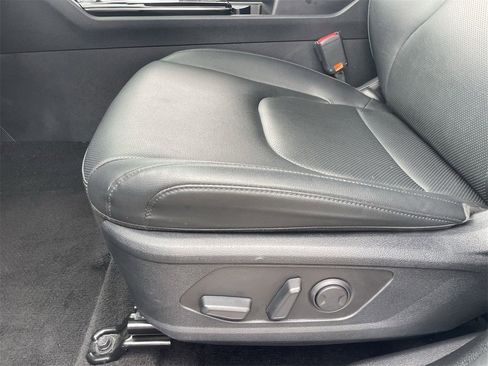 Certified 2025 Kia Sportage EX w/ Premium Package image 19