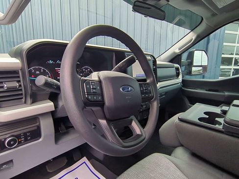 Used 2025 Ford F250 XLT image 14
