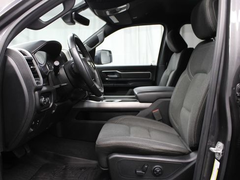 Used 2019 RAM 1500 Big Horn AWD/4WD image 14