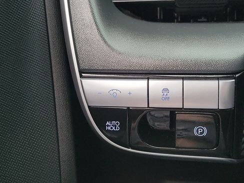 Used 2024 Hyundai Ioniq 5 SE image 14