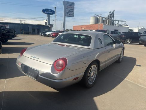 Used 2005 Ford Thunderbird RWD image 3