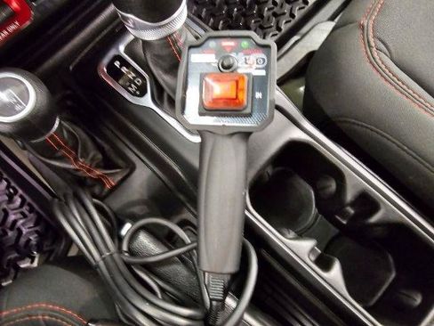 Used 2020 Jeep Wrangler Unlimited Rubicon AWD/4WD image 31