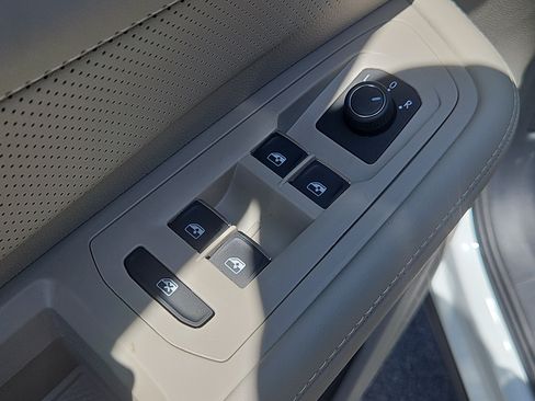 New 2026 Volkswagen Atlas SE AWD/4WD image 7