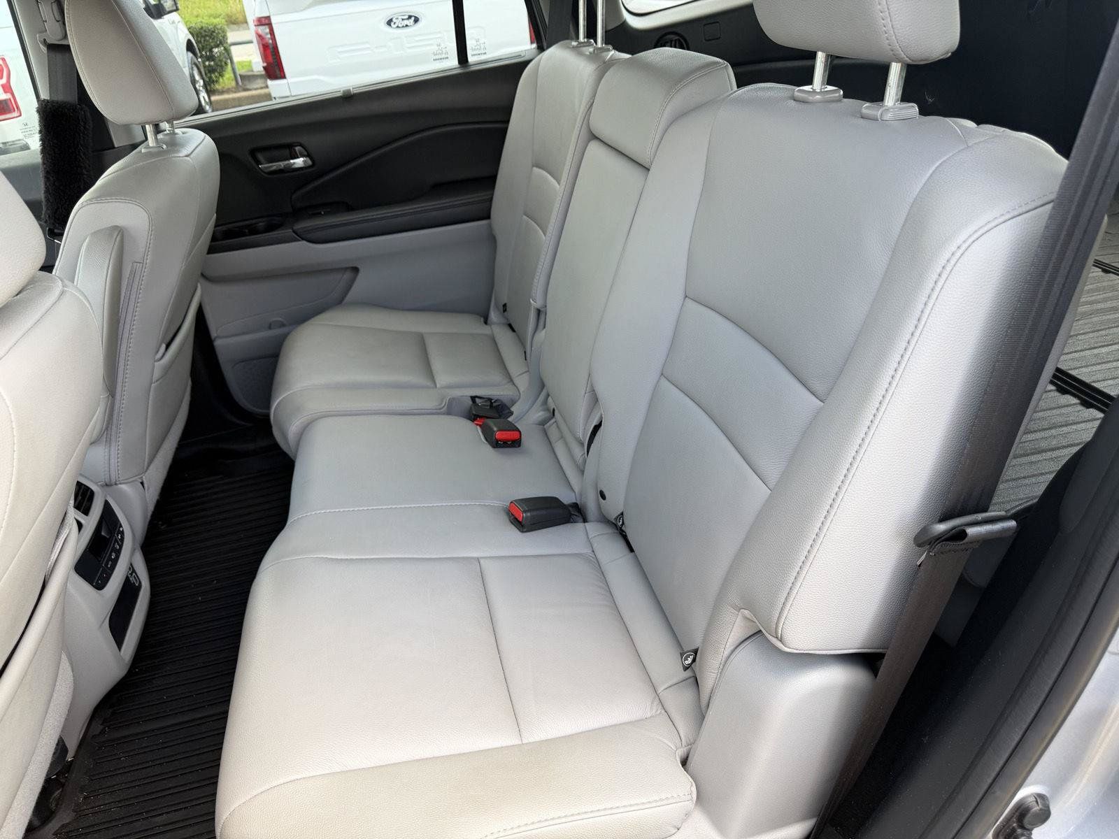 Used 2022 Honda Pilot Special Edition image 5