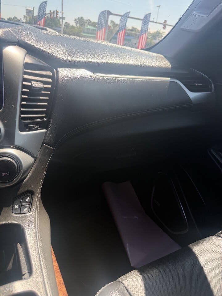 Used 2020 Chevrolet Suburban Premier RWD image 10