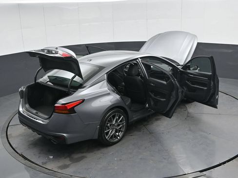 Used 2023 Nissan Altima 2.0 SR FWD image 47