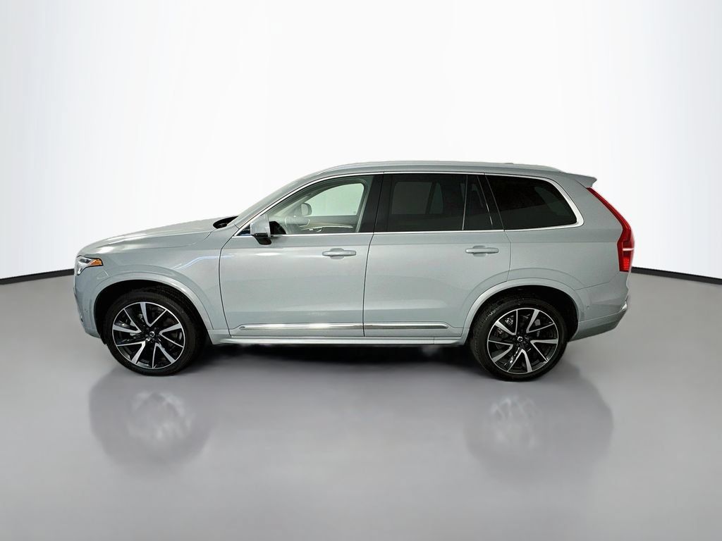 Used 2024 Volvo XC90 B5 Plus AWD/4WD image 4