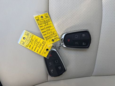 Used 2022 Cadillac XT6 Premium Luxury image 33