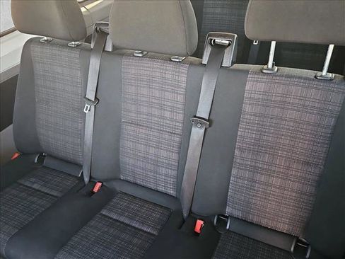 Used 2014 Mercedes-Benz Sprinter 2500 image 18