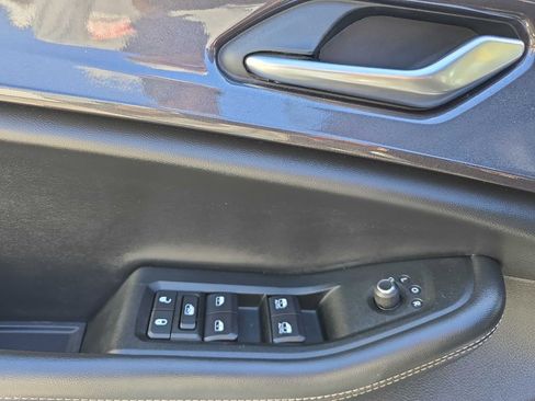 Used 2021 Jeep Grand Cherokee L Laredo AWD/4WD image 18