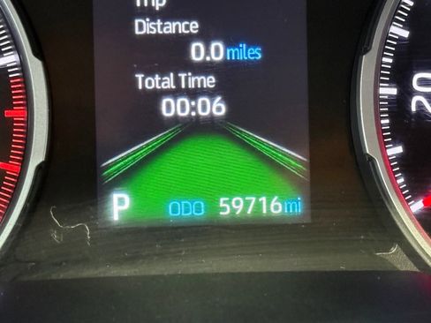 Used 2022 Toyota RAV4 XLE image 17