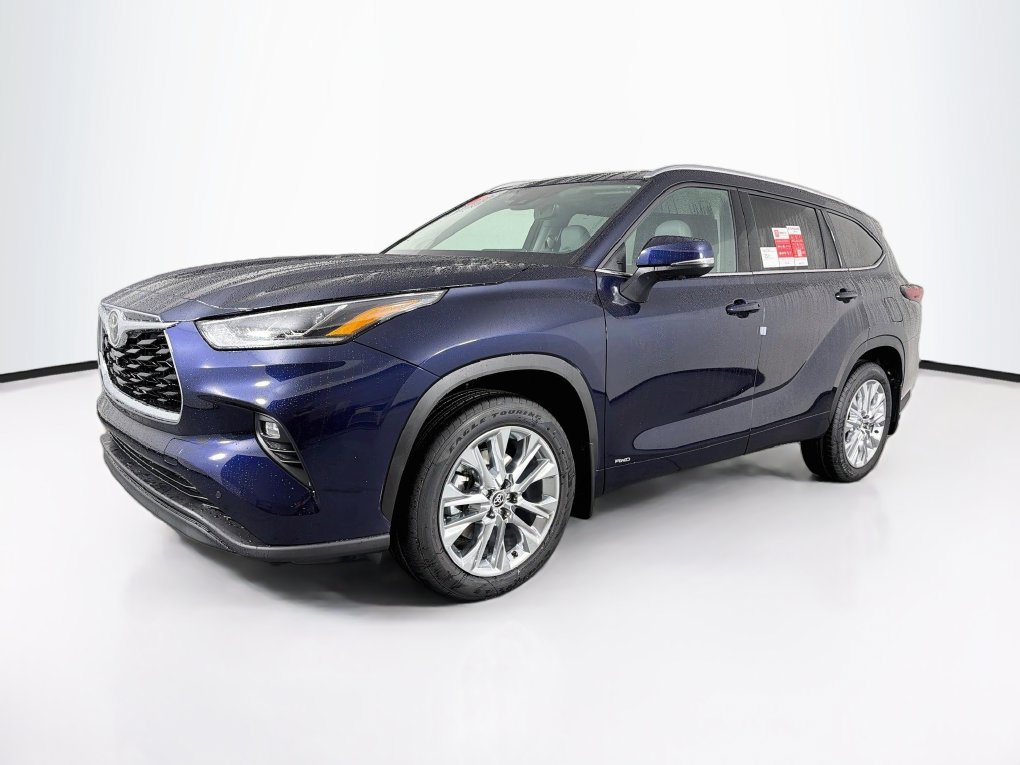 New 2026 Toyota Highlander Limited AWD/4WD image 3