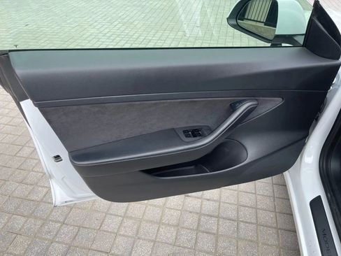 Used 2023 Tesla Model 3 Standard Range image 38