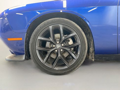 Used 2022 Dodge Challenger R/T w/ Plus Package image 31