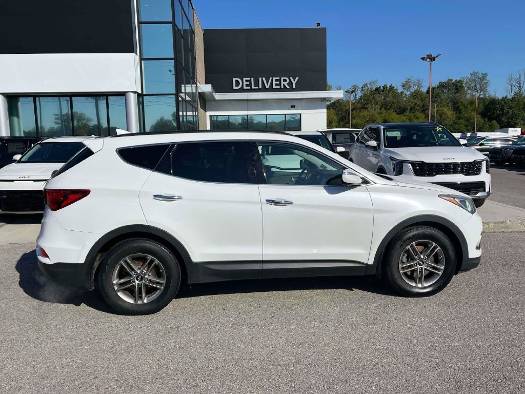 Used 2018 Hyundai Santa Fe Sport w/ 2.4L Tech Package 04 AWD/4WD image 28
