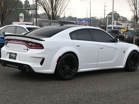 Used 2022 Dodge Charger SRT Hellcat image 16