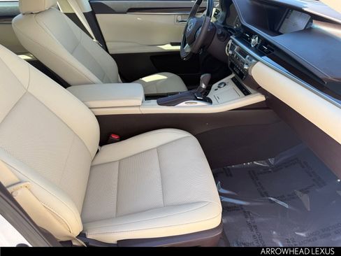Used 2018 Lexus ES 350 w/ Navigation System Package image 32