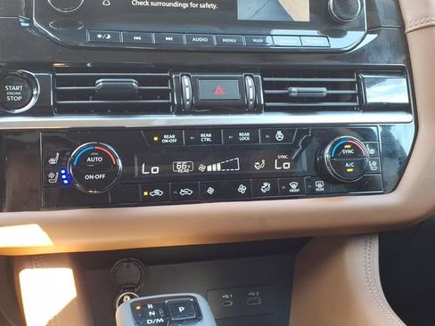Used 2025 Nissan Pathfinder Platinum w/ Cargo Package AWD/4WD image 27
