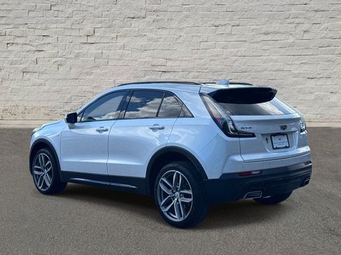 Used 2021 Cadillac XT4 Sport w/ Enhanced Visibility Package FWD image 3