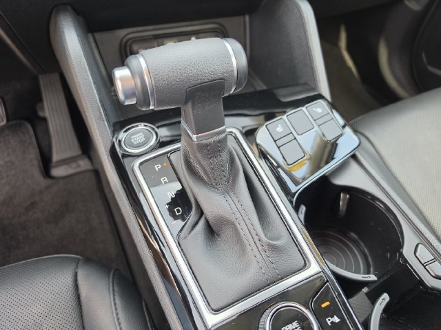 Used 2025 Kia Sportage EX FWD image 35