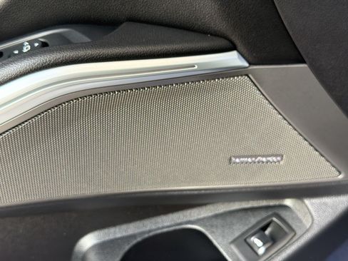 Used 2024 BMW 330i Sedan w/ M Sport Package RWD image 29
