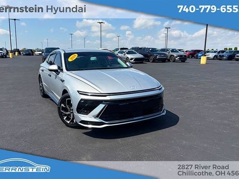 Used 2024 Hyundai Sonata SEL AWD/4WD image 1