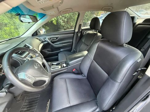Used 2017 Nissan Altima 2.5 SR w/ Midnight Edition Package FWD image 43