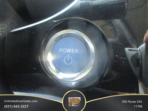 Used 2017 Toyota Prius Prime Plus FWD image 12