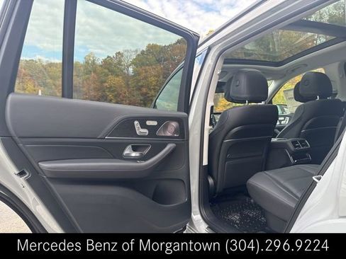 New 2026 Mercedes-Benz GLS 450 4MATIC image 25