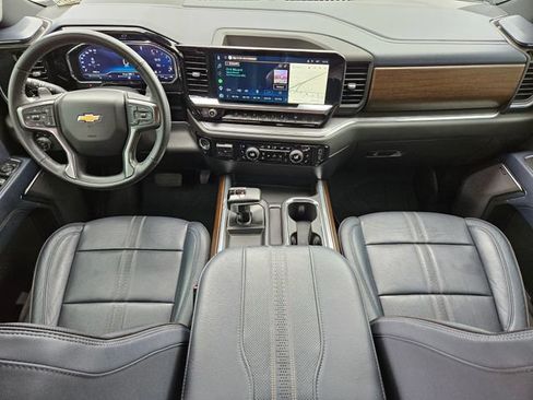 Used 2023 Chevrolet Silverado 1500 High Country w/ High Country Premium Package AWD/4WD image 32
