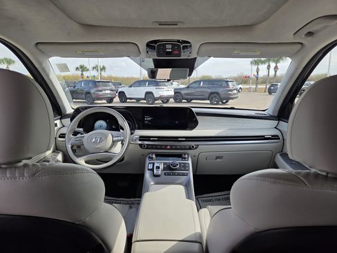 Used 2024 Hyundai Palisade Calligraphy image 20