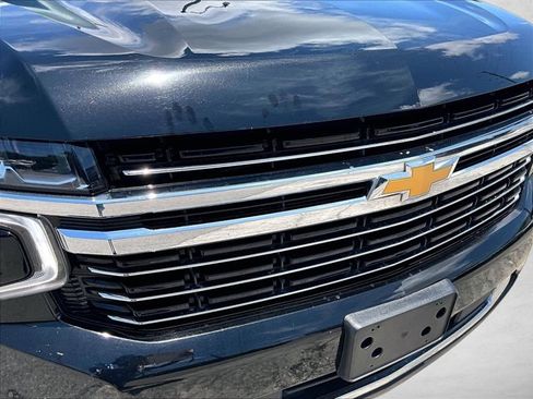 Used 2023 Chevrolet Suburban LT RWD image 30