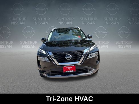 Used 2023 Nissan Rogue SL w/ SL Premium Package FWD image 10