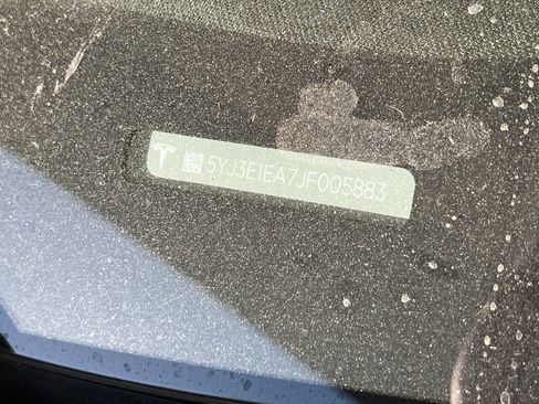 Used 2018 Tesla Model 3 Mid Range RWD image 10