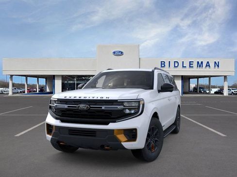New 2025 Ford Expedition Tremor image 2