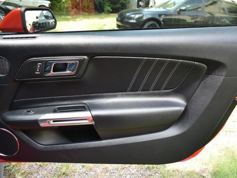 Used 2016 Ford Mustang GT Premium w/ GT Performance Package RWD image 31