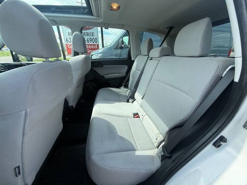 Used 2018 Subaru Forester 2.5i Premium w/ All-Weather Package AWD/4WD image 9