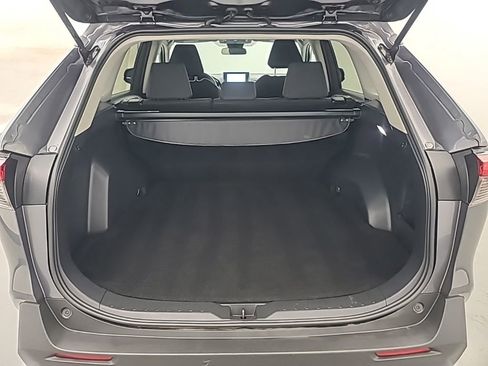Used 2024 Toyota RAV4 LE AWD/4WD image 19