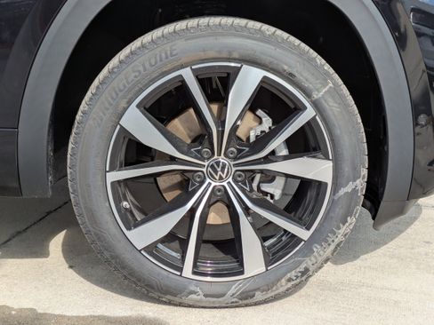 New 2026 Volkswagen Atlas SEL Premium R-Line AWD/4WD image 11
