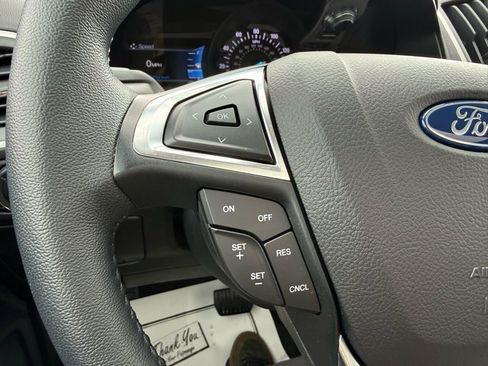 Used 2024 Ford Edge SEL w/ Convenience Package image 15