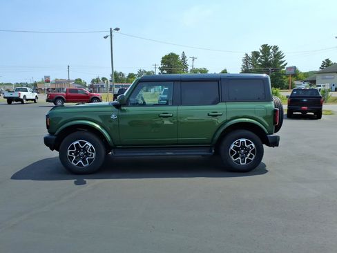 Used 2025 Ford Bronco Outer Banks AWD/4WD image 3