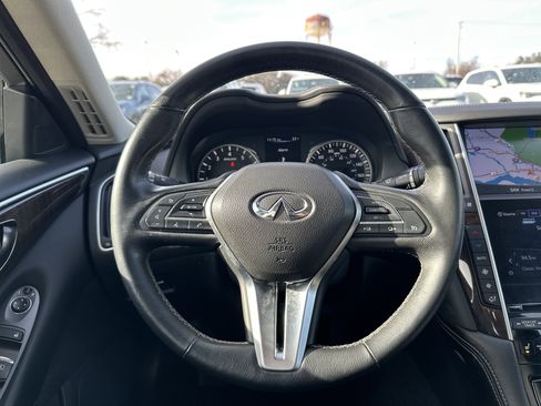 Used 2018 INFINITI Q50 Luxe w/ Essential Package (2.0T Luxe) image 14